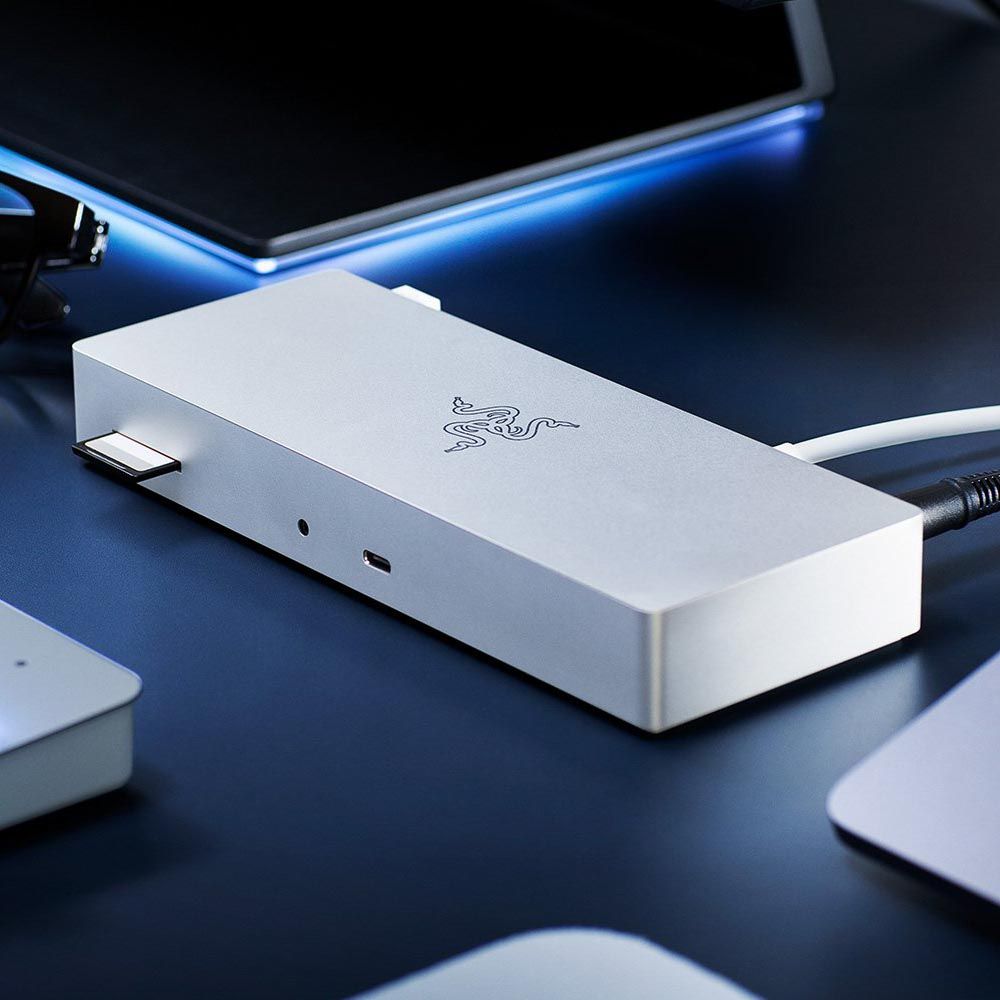 Razer Thunderbolt 4 Dock Mercury Ethernet USB-C Display Card Reader Power Supply